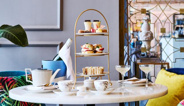 Afternoon tea and champagne in the Wedgwood Tea Room