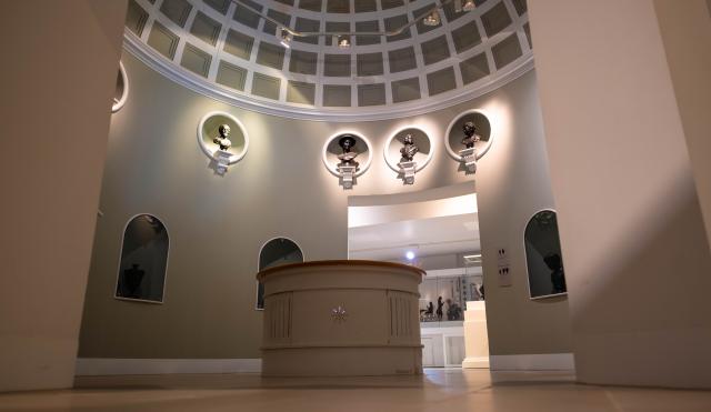 Image of the Wedgwood Collection showing inside the bottle kiln in a pantheon style with Wedgwood basalt busts around the ceiling